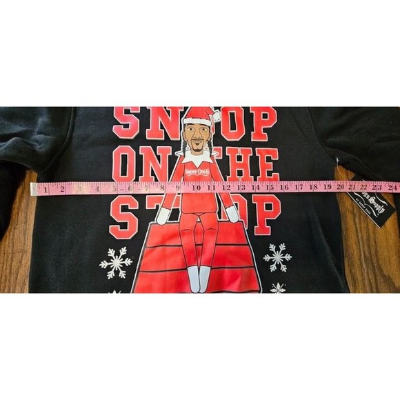 Snoop On The Stoop Sweatshirt  Fleece Dogg Supply Unisex Small NWT Ugly Sweater - Picture 5 of 7
